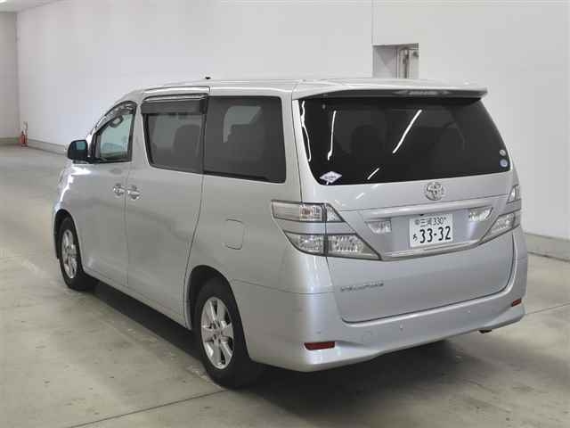TOYOTA VELLFIRE 2009