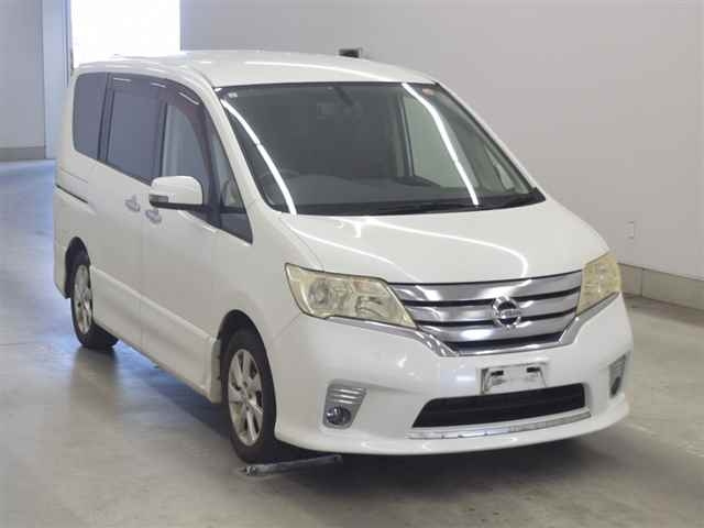 NISSAN SERENA 2011