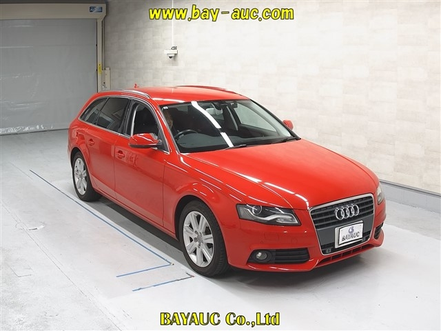 AUDI A4 2011