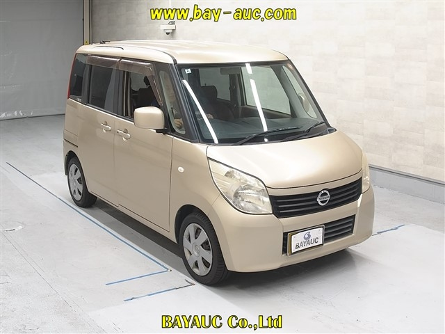 NISSAN ROOX 2010
