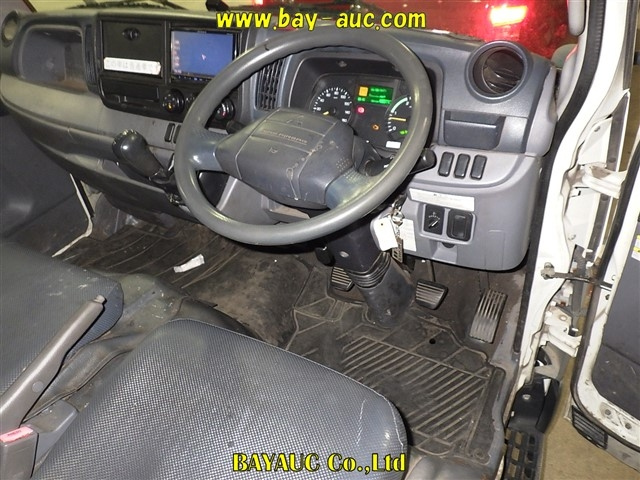 MITSUBISHI CANTER 2013