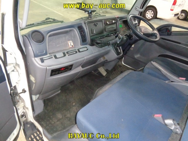 MITSUBISHI CANTER 2011