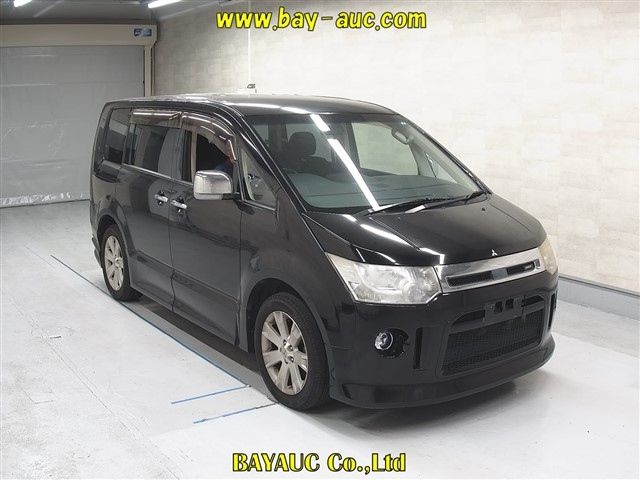 MITSUBISHI DELICA D5 2013
