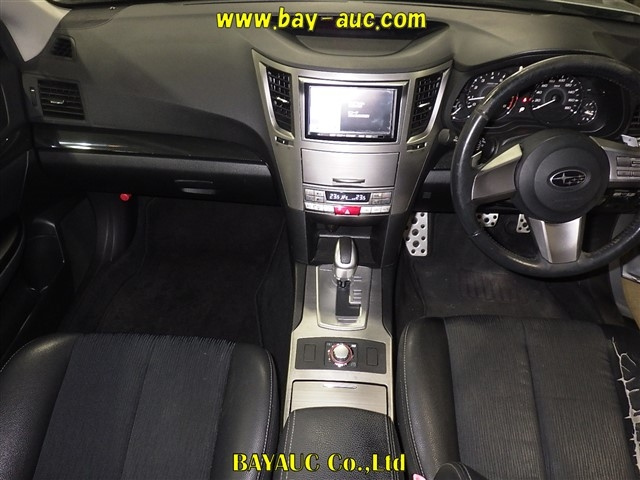 SUBARU LEGACY OUTBACK 2011