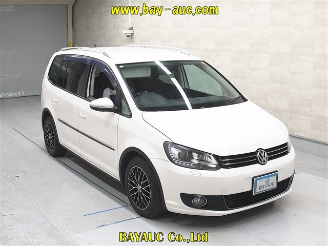 VOLKSWAGEN GOLF TOURAN 2011