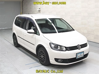 VOLKSWAGEN GOLF TOURAN 2011