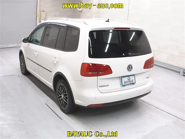 VOLKSWAGEN GOLF TOURAN 2011