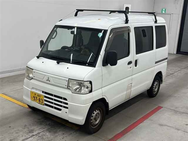 MITSUBISHI MINICAB VAN 2012