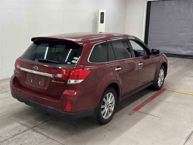 SUBARU LEGACY OUTBACK 2010