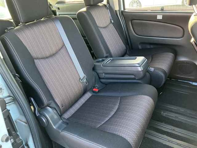 NISSAN SERENA 2014