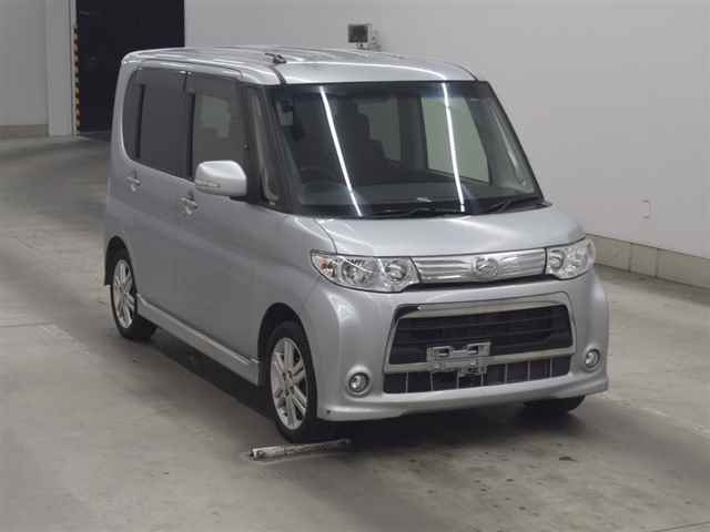 DAIHATSU TANTO 2013