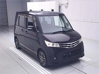 NISSAN ROOX 2010