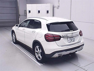 MERCEDES BENZ GLA CLASS 2017