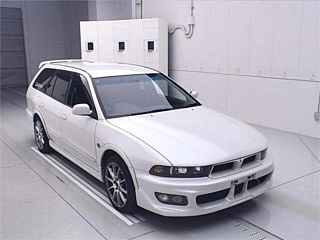 MITSUBISHI LEGNUM 2000