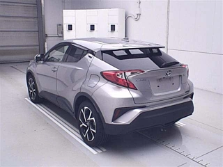 TOYOTA C-HR 2017