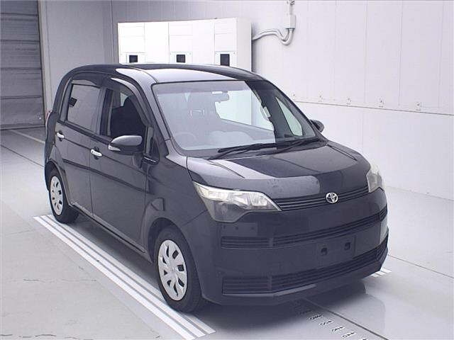 TOYOTA SPADE 2013