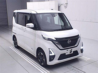 NISSAN ROOX 2021