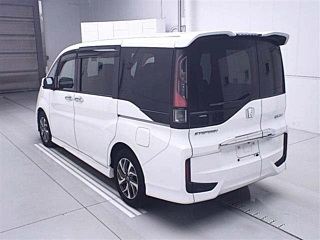 HONDA STEP WAGON 2016