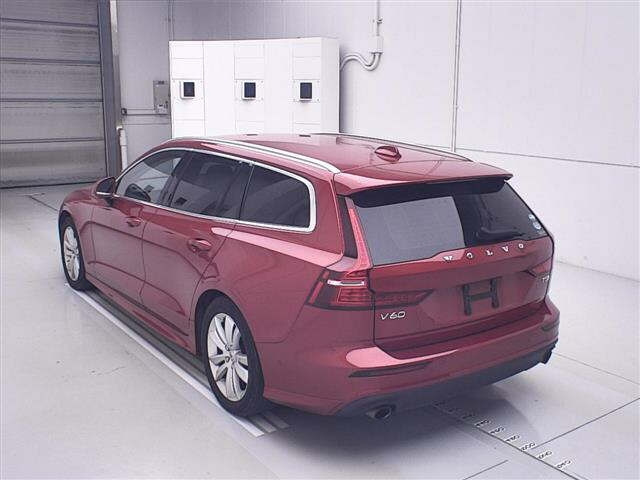 VOLVO V60 2019