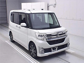 DAIHATSU TANTO 2015