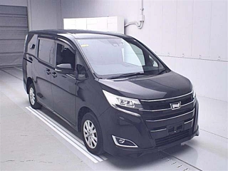 TOYOTA NOAH 2018