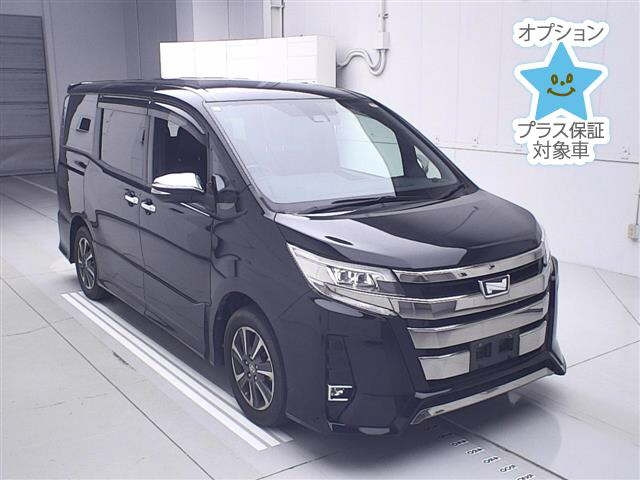 TOYOTA NOAH 2021