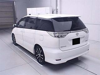 TOYOTA ESTIMA 2013