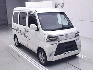 TOYOTA PIXIS VAN 2020