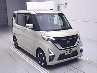 NISSAN ROOX 2021