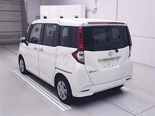 TOYOTA ROOMY 2022