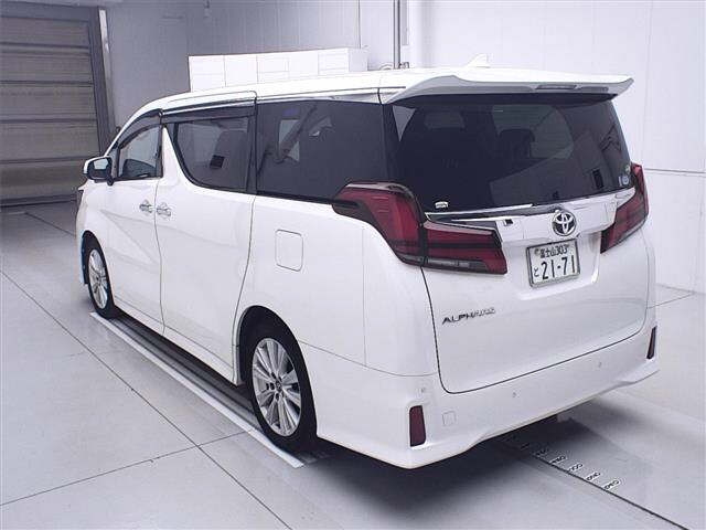 TOYOTA ALPHARD 2018
