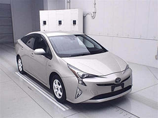 TOYOTA PRIUS 2017