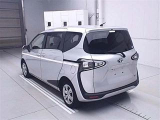 TOYOTA SIENTA 2020