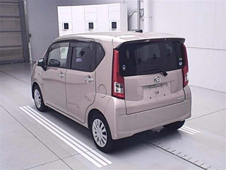 DAIHATSU MOVE 2016