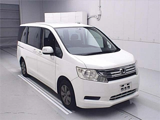 HONDA STEP WAGON 2010