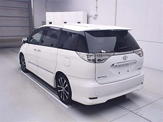 TOYOTA ESTIMA 2013