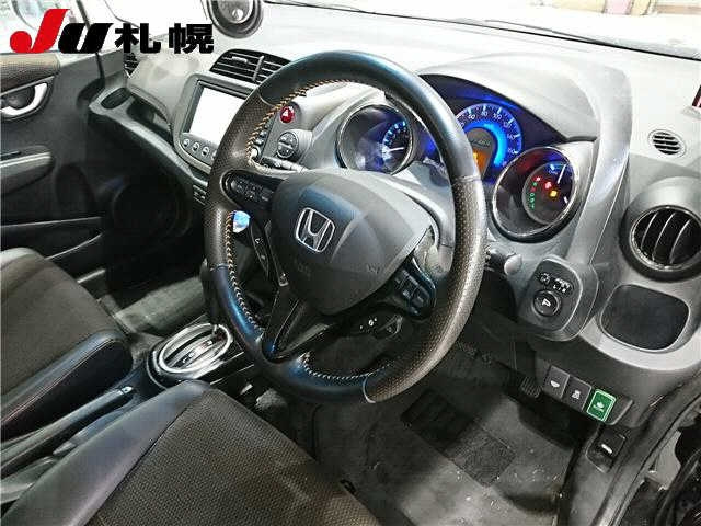 HONDA FIT SHUTTLE 2011