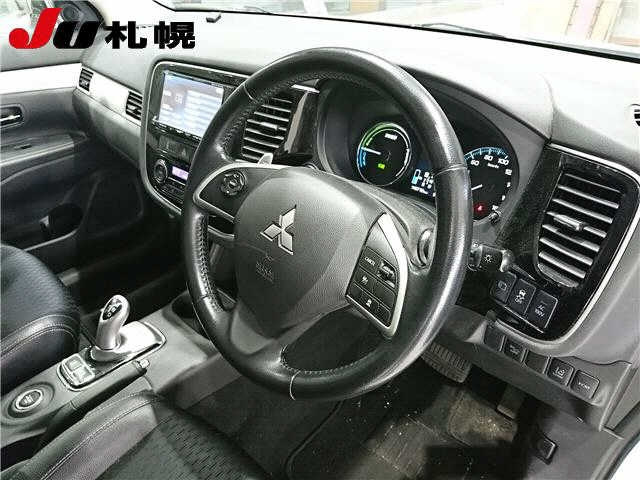 MITSUBISHI OUTLANDER PHEV 2013