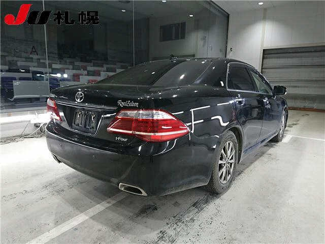 TOYOTA CROWN 2011