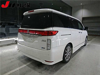 NISSAN ELGRAND 2010