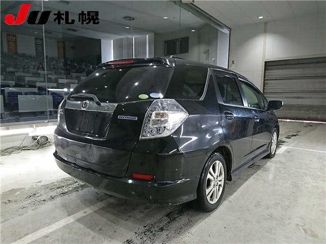 HONDA FIT SHUTTLE 2011