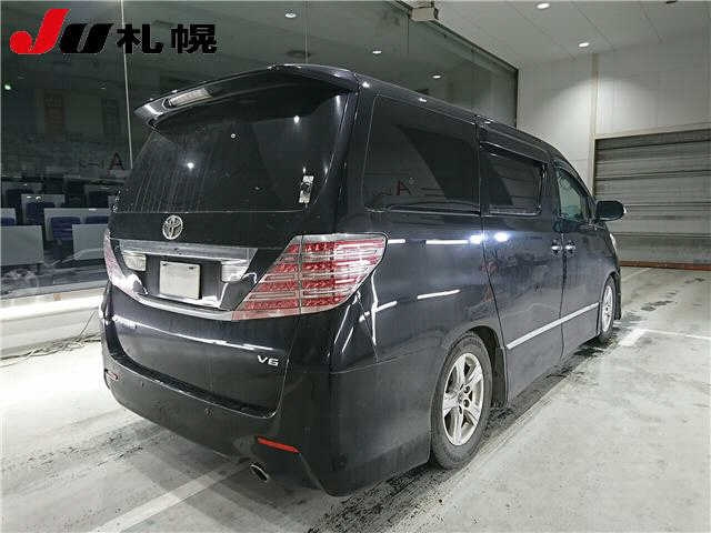 TOYOTA ALPHARD 2009