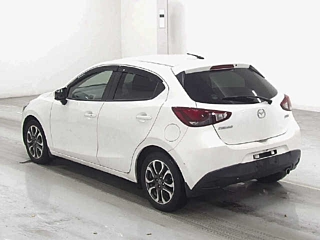 MAZDA DEMIO 2015