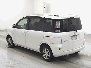 TOYOTA SIENTA 2011