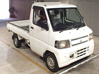 MITSUBISHI MINICAB TRUCK 2011