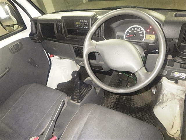 MITSUBISHI MINICAB TRUCK 2011