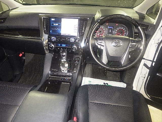 TOYOTA VELLFIRE 2019