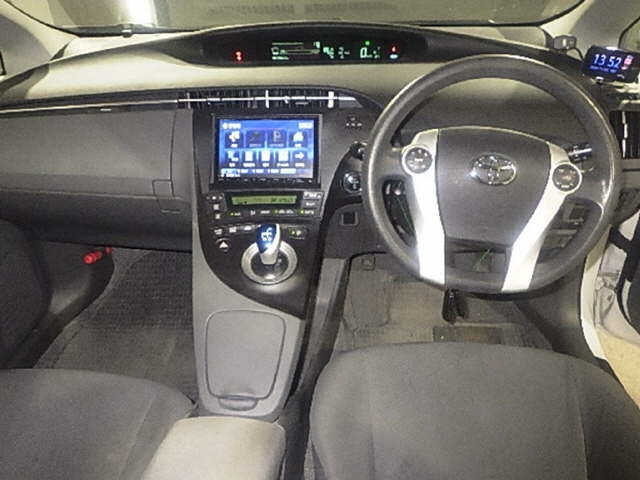 TOYOTA PRIUS 2010