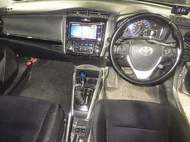 TOYOTA COROLLA FIELDER 2019