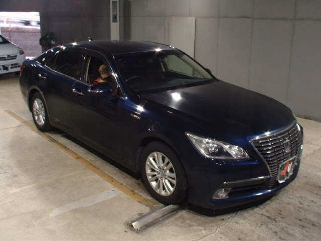 TOYOTA CROWN 2013